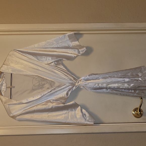 David's Bridal Robe - Picture 7 of 7